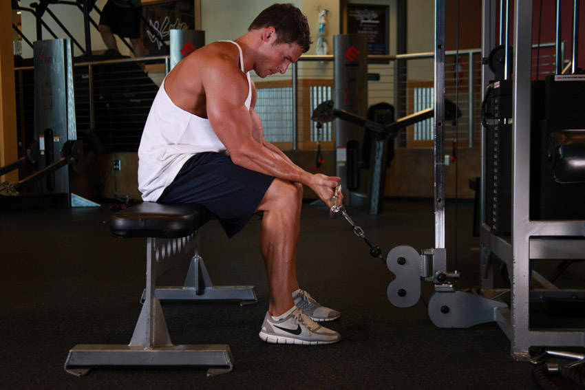 Cable Wrist Curl - Start position