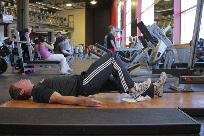 Sliding Leg Curl - Finish position
