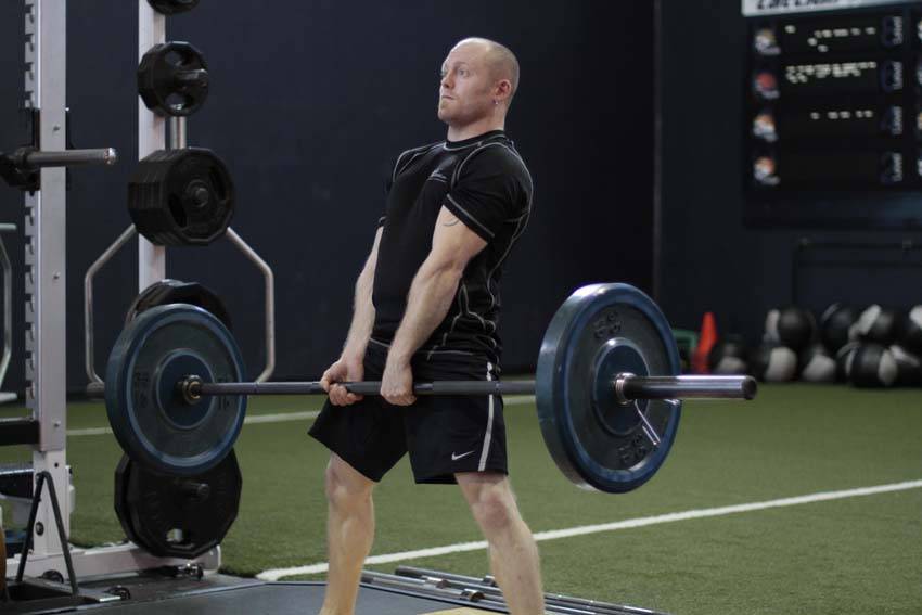 Sumo Deadlift - Finish position