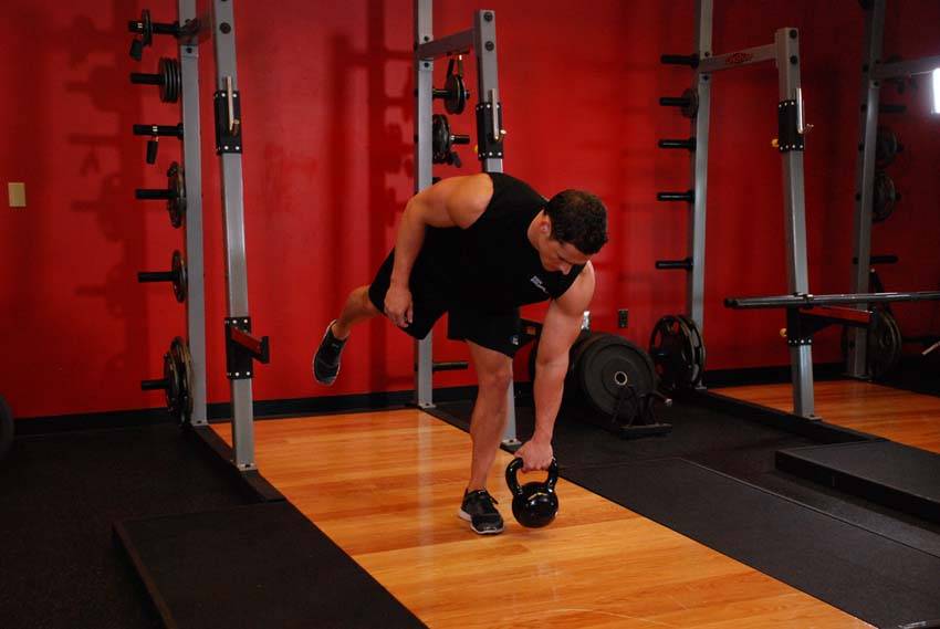Single-Leg Romanian Deadlift - Finish position