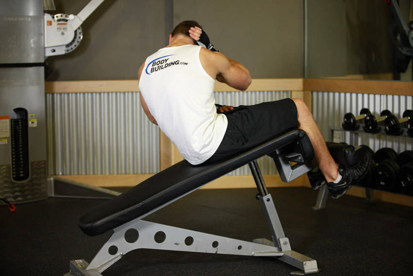 Decline Oblique Crunch - Finish position