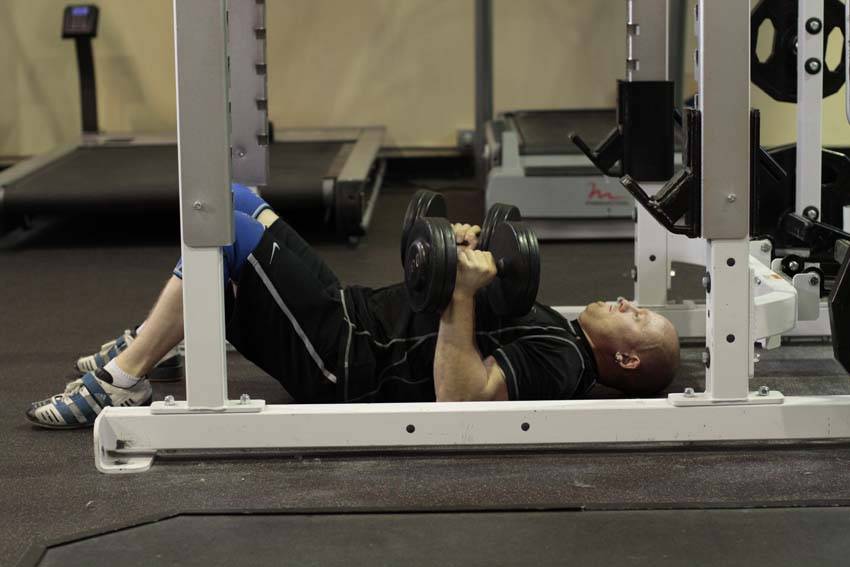 Dumbbell Floor Press - Finish position