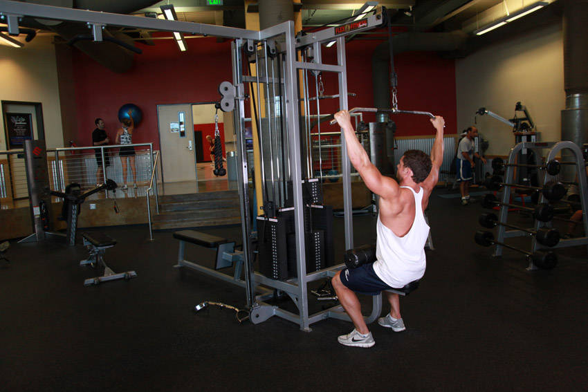 Lat Pulldown - Start position