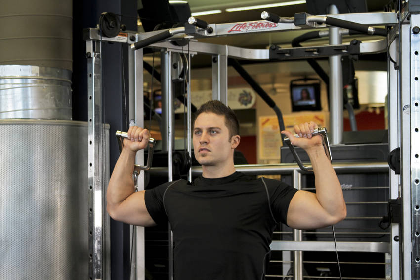 Cable Shoulder Press - Start position