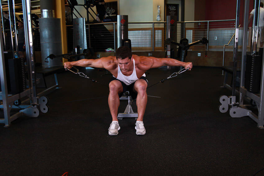 Cable Lateral Raises - Finish position