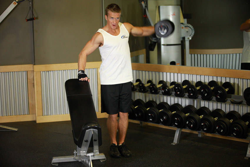 One-Arm Lateral Raises - Finish position