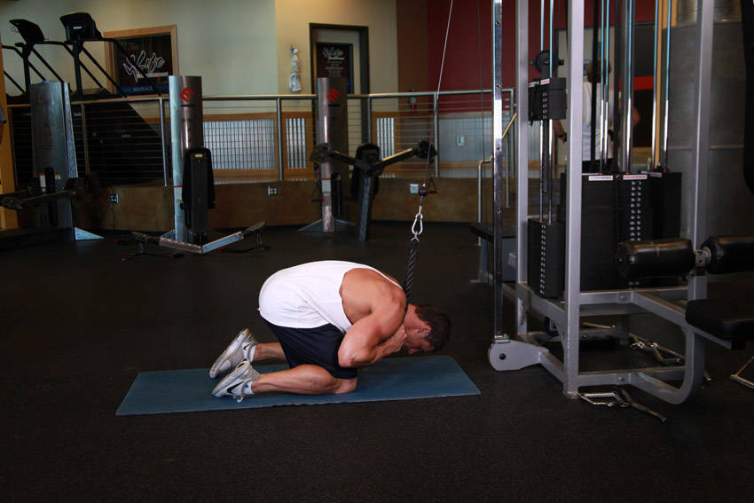Cable Crunch - Finish position