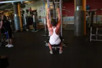 Close-Grip Pulldown