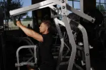 Plate-loaded machine